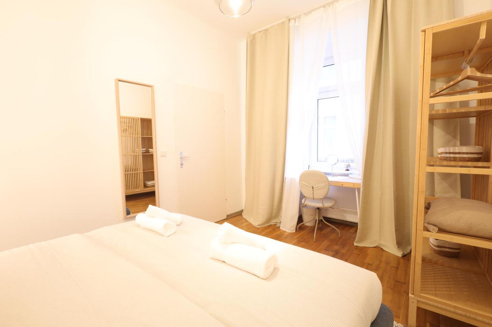 Ruby Holiday Home With Patio Vienna Esterno foto
