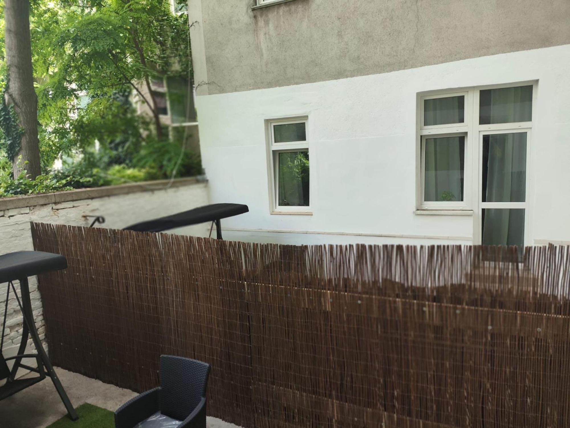 Ruby Holiday Home With Patio Vienna Esterno foto
